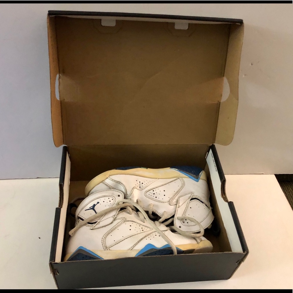 Michael Jordan & Retro BP Size 1 Toddler Sneakers White-Blue Preowned